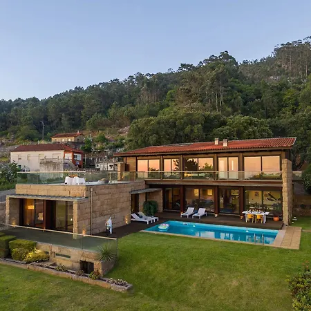 Sunrise Escape With Pool By Portugal Active * Viana do Castelo