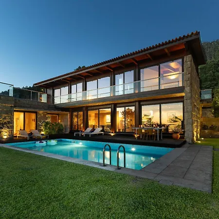 Sunrise Escape With Pool By Portugal Active